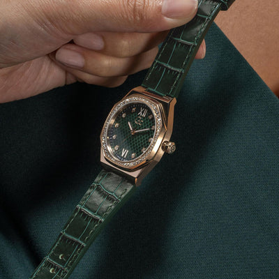 Coussin Sleek Women Quartz Green Dial Analog Leather Watch Z25004L9MF