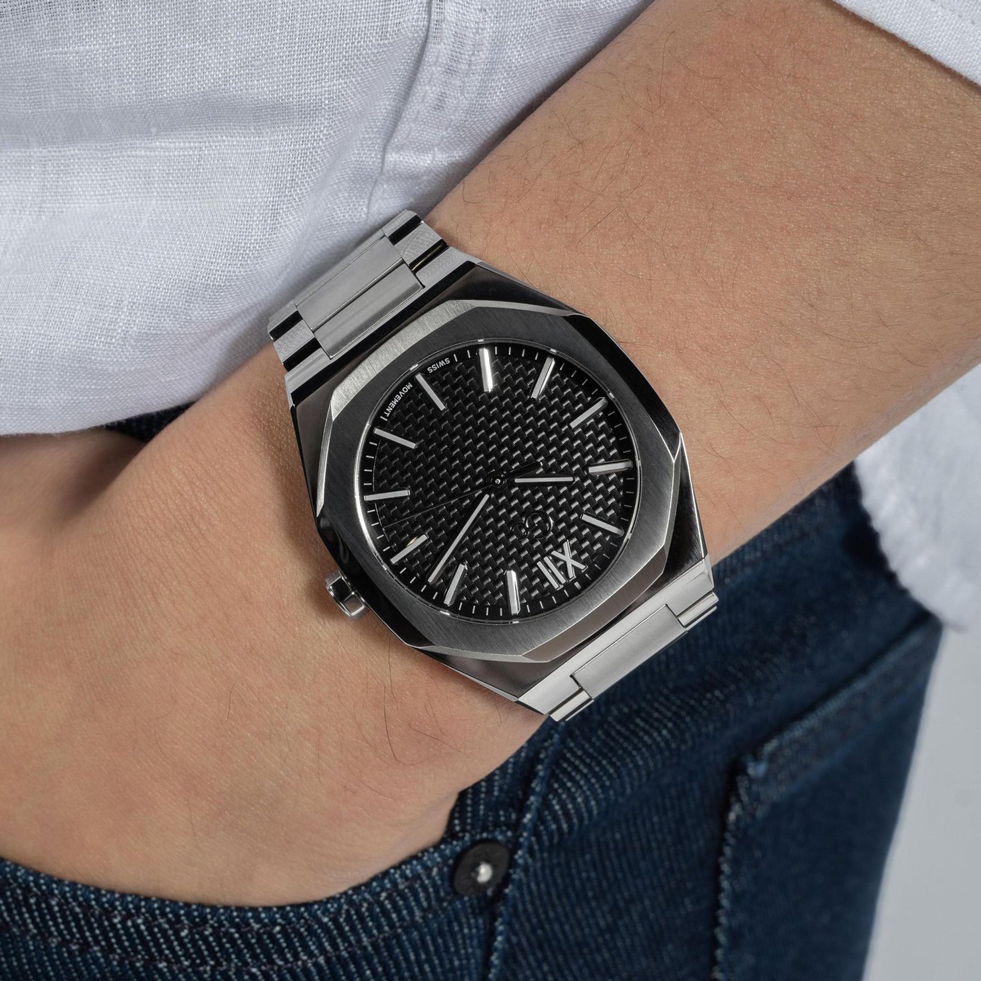 Coussin Sleek Men Quartz Black Dial Analog Stainless Steel Watch Z26004G2MF
