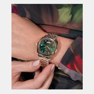 Flair Coussin Women Women Quartz Green Dial Analog Stainless Steel Watch Z44002L9MF