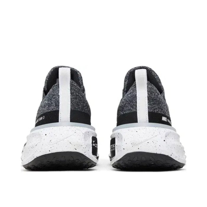 Nike ZoomX Invincible Run 3 Oreo