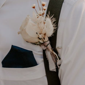 A Creekside Affair Styled Shoot