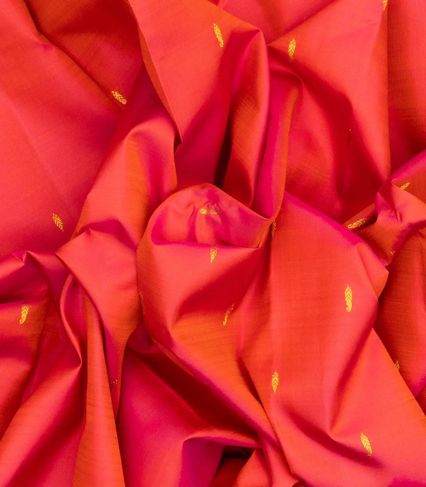 Peach Handloom Korvai Kanchipuram Silk Saree With Mango Buttas