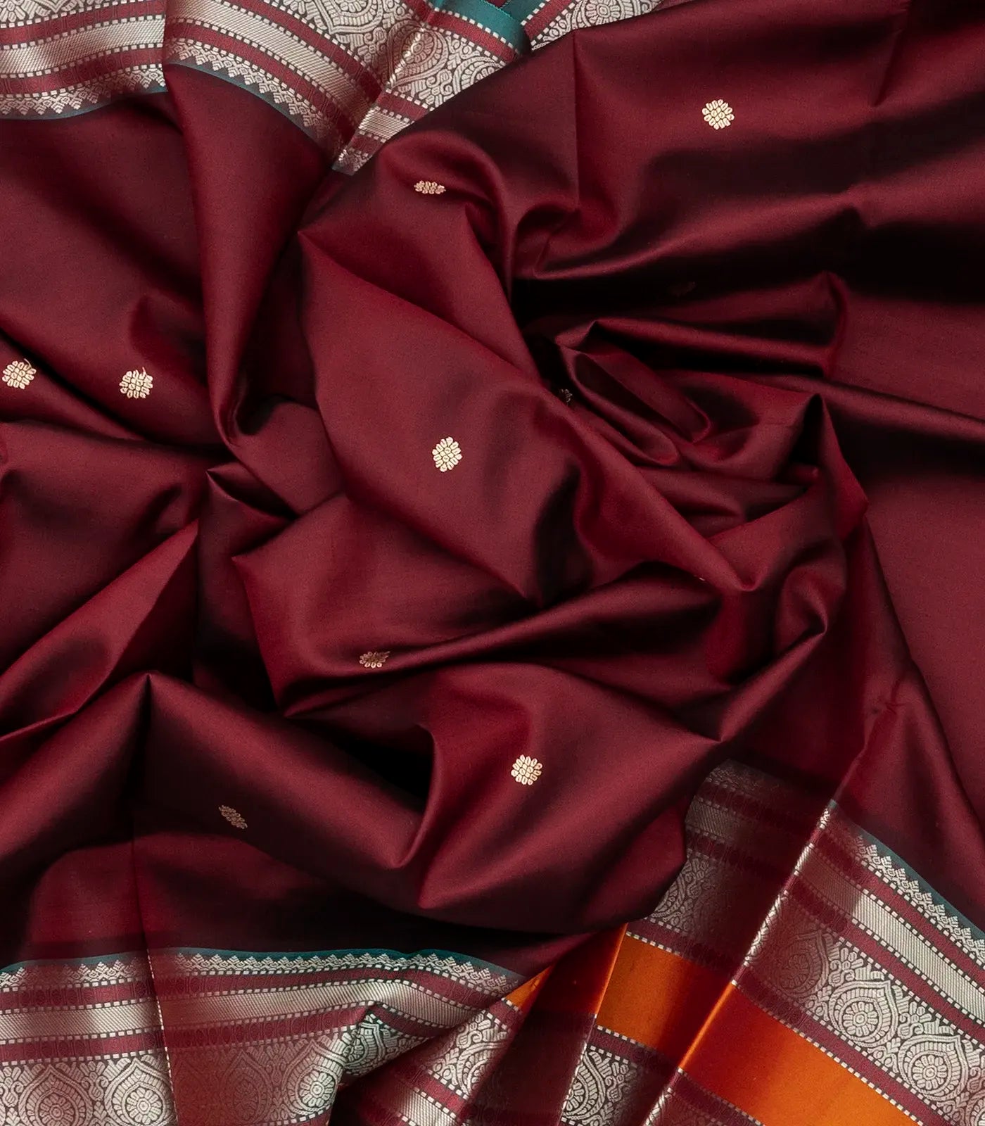 Maroon Handloom Kanchipuram Silk Saree With Kamalam Buttas