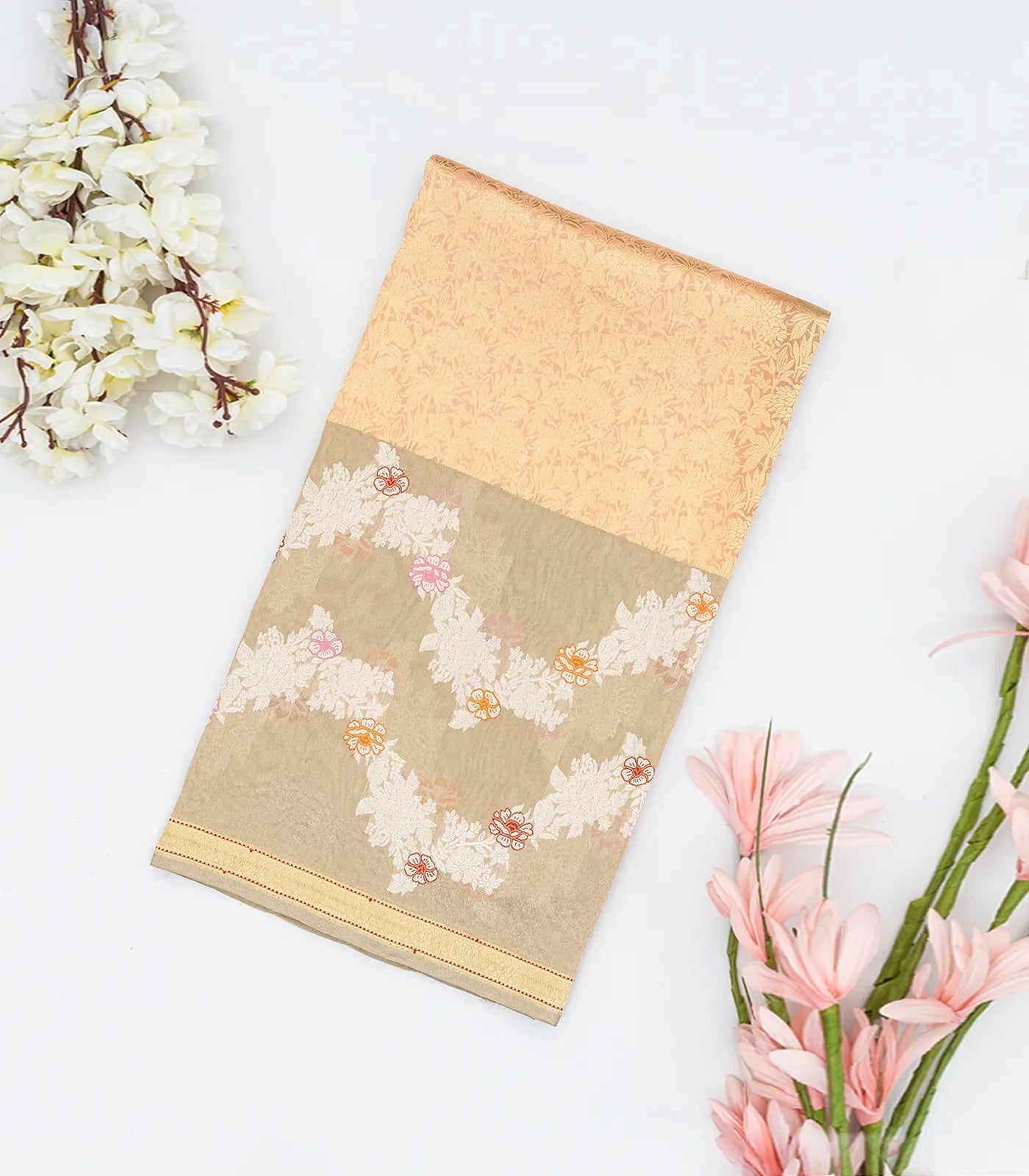 Beige Handloom Banarasi Silk Saree With Floral Jaal Motifs