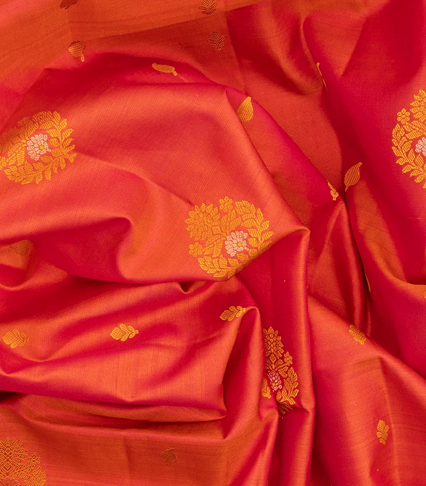 Red Handloom Soft Silk Saree With Floral Motifs-Red