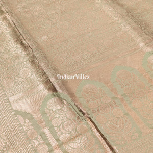 Exclusive Floral Design Banarasi Silk Saree With Tissue Work