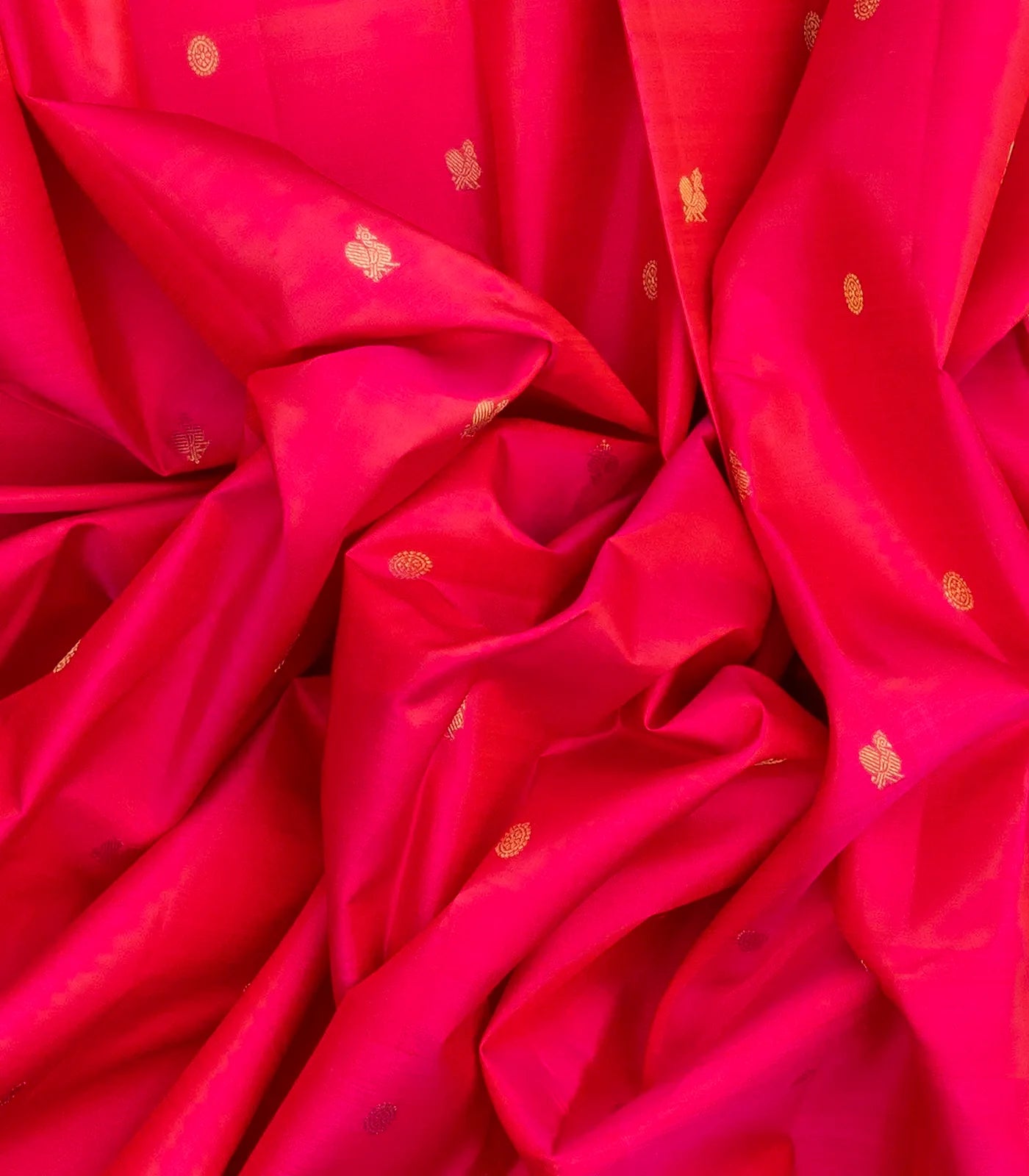 Hot Pink Handloom Kanchipuram Silk Saree With Annam Chakaram Buttas