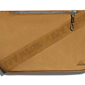 adidas Ivy Park Oversize Fanny Mesa