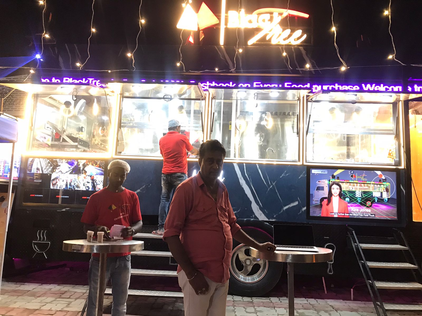 🚨 BRAND NEW 22-FT FOOD TRUCK FOR SALE – FULLY EQUIPPED & READY TO ROLL! 🚨