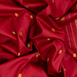 Crimson Handloom Kanchipuram 9 Yards Silk Saree With Annam Chakaram Buttas