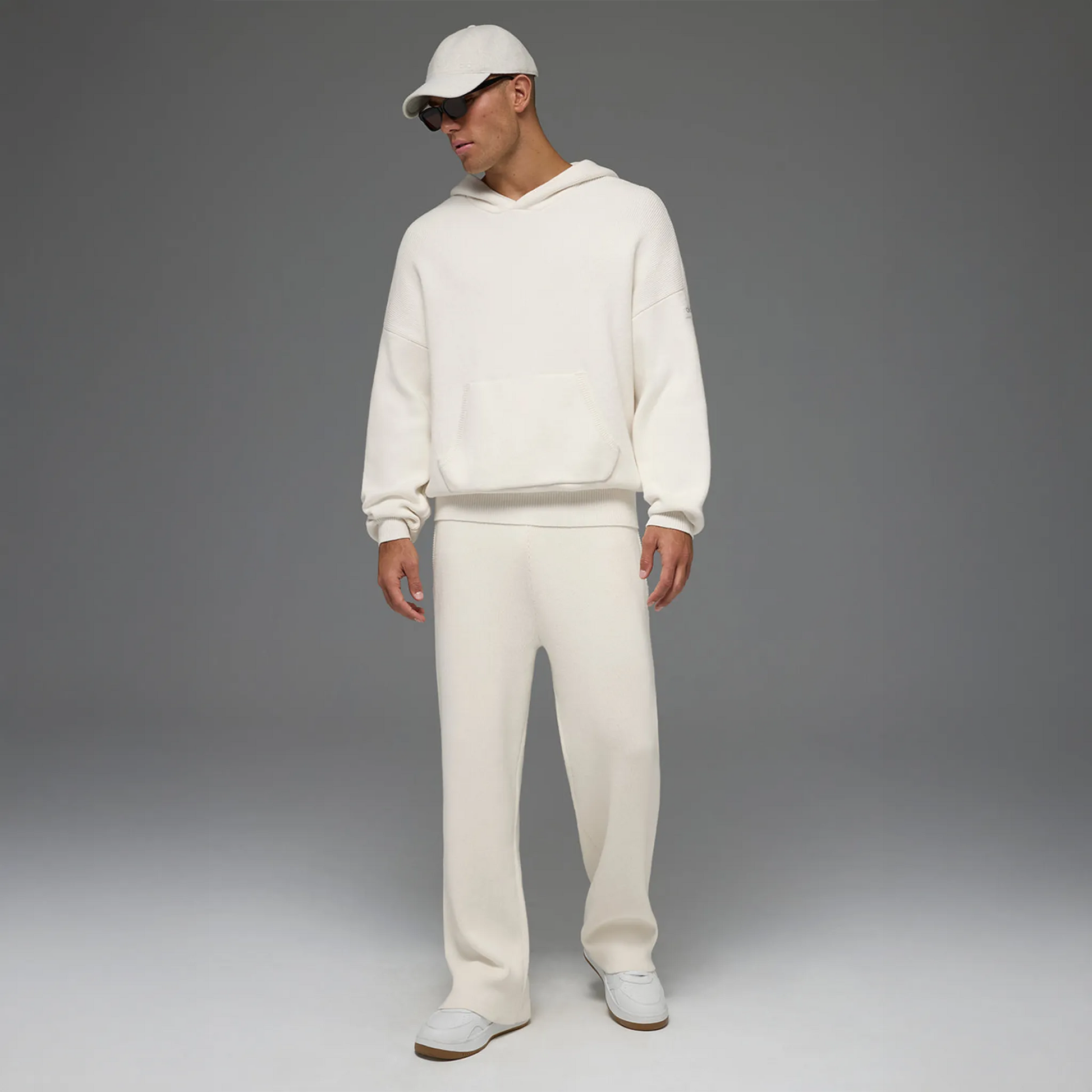 Alo Yoga Scholar Ivory Hoodie