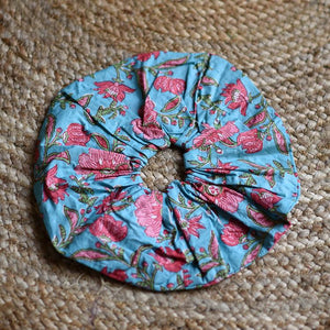 Awaken, Love (Scrunchies)