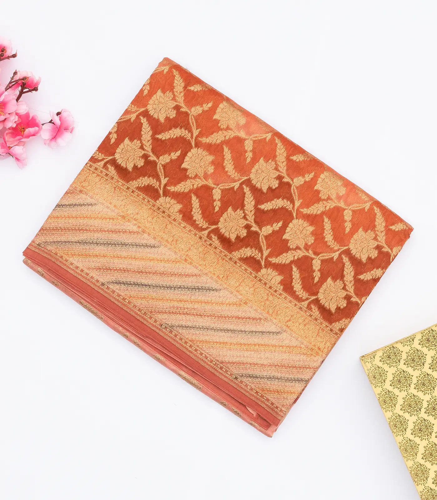 Baby Pink Handloom Banarasi Silk Cotton Saree With Floral Motifs