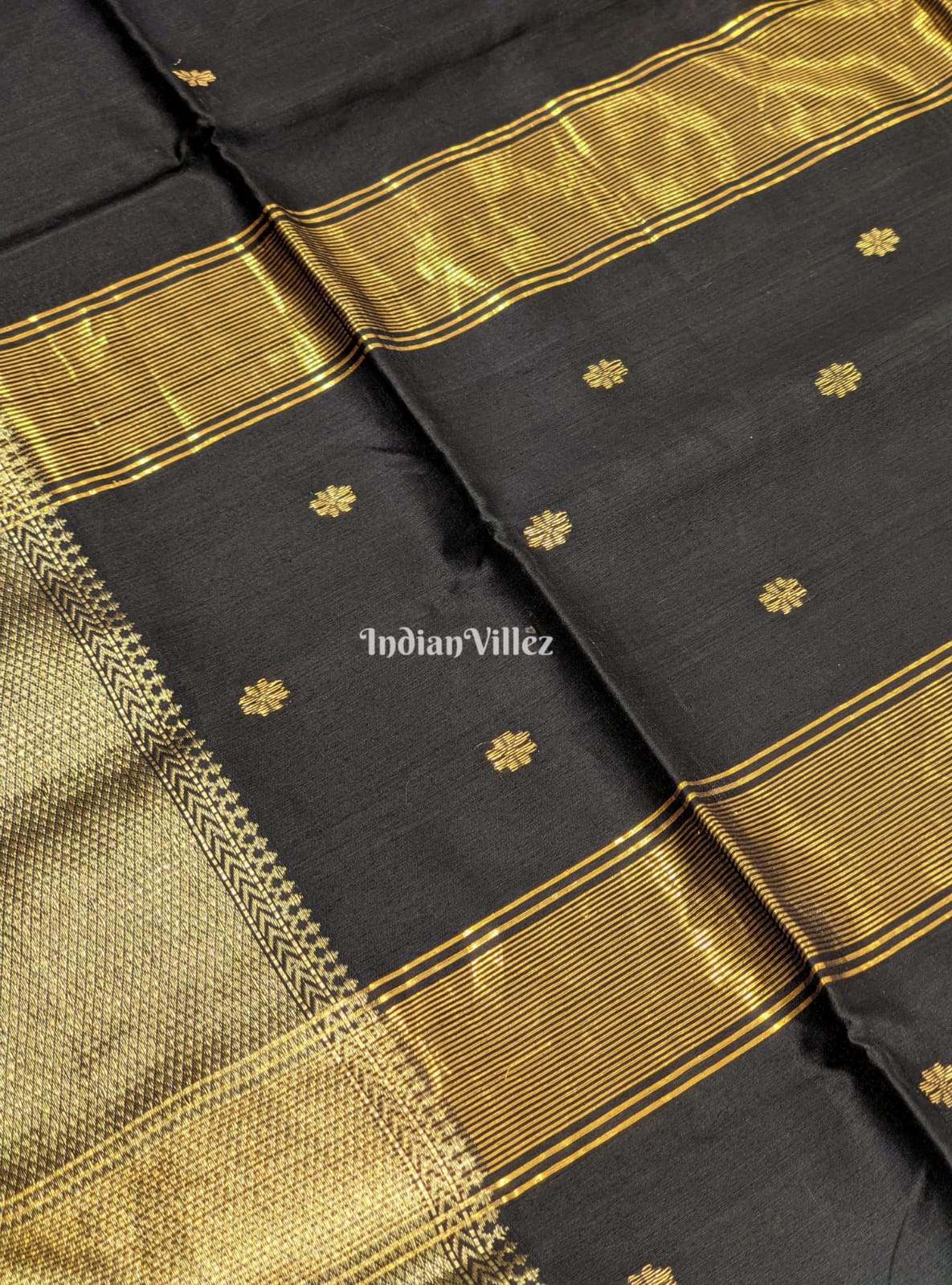 Black Maheshwari Handloom Saree
