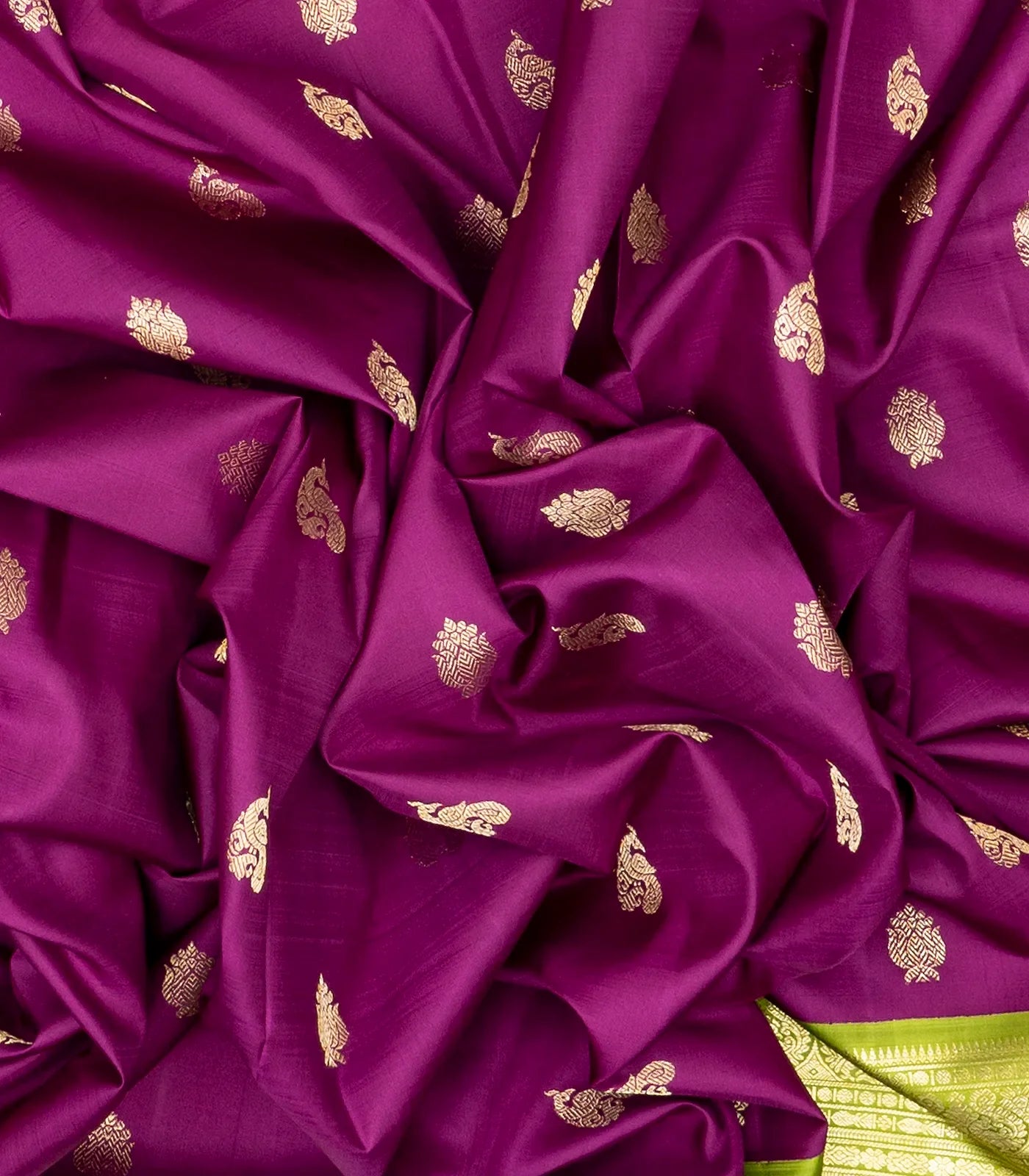 Magenta Handloom Kanchipuram Korvai Silk Saree With Peacock Motifs