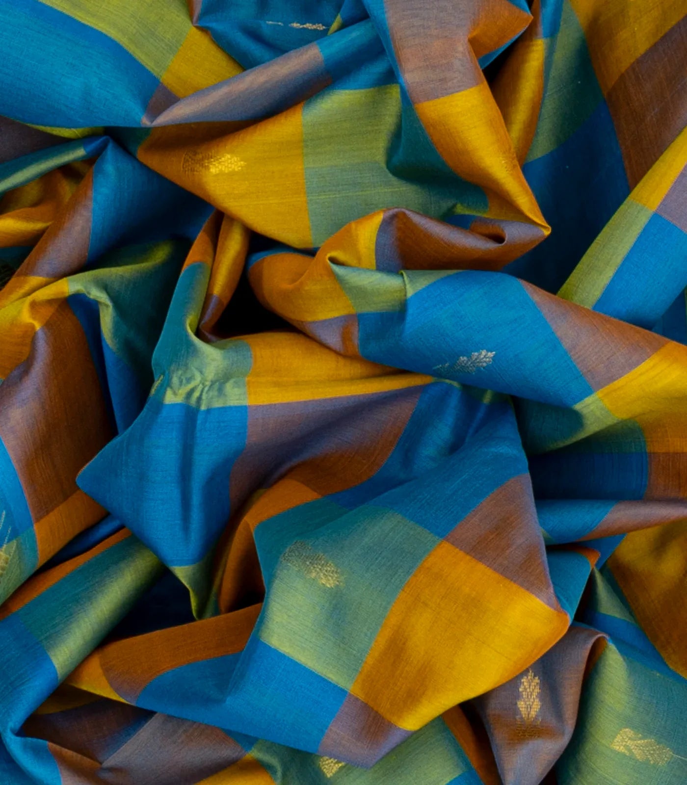 Blue Handloom Silk Cotton Saree With Checks And Buttas