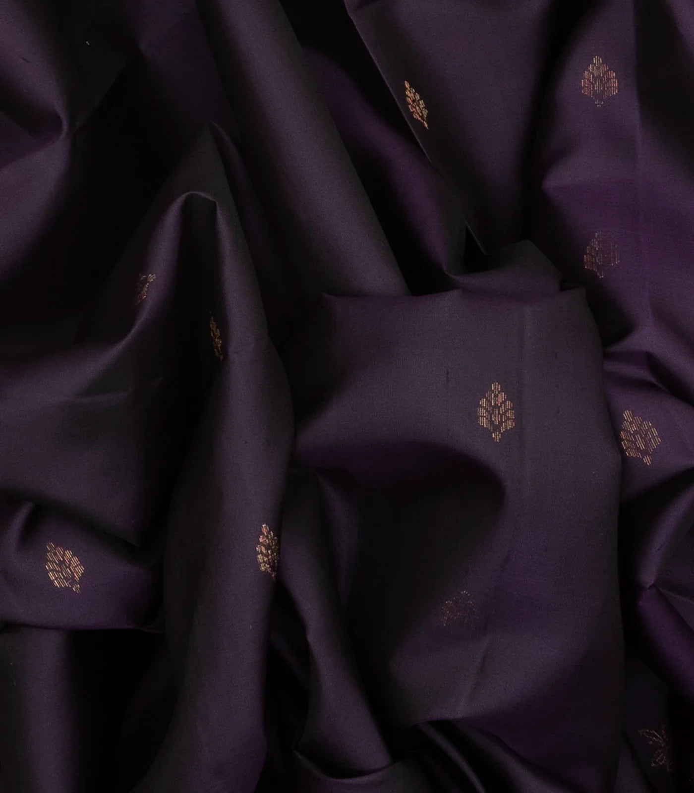 Magenta Handloom Soft Silk Saree With Floral Buttas