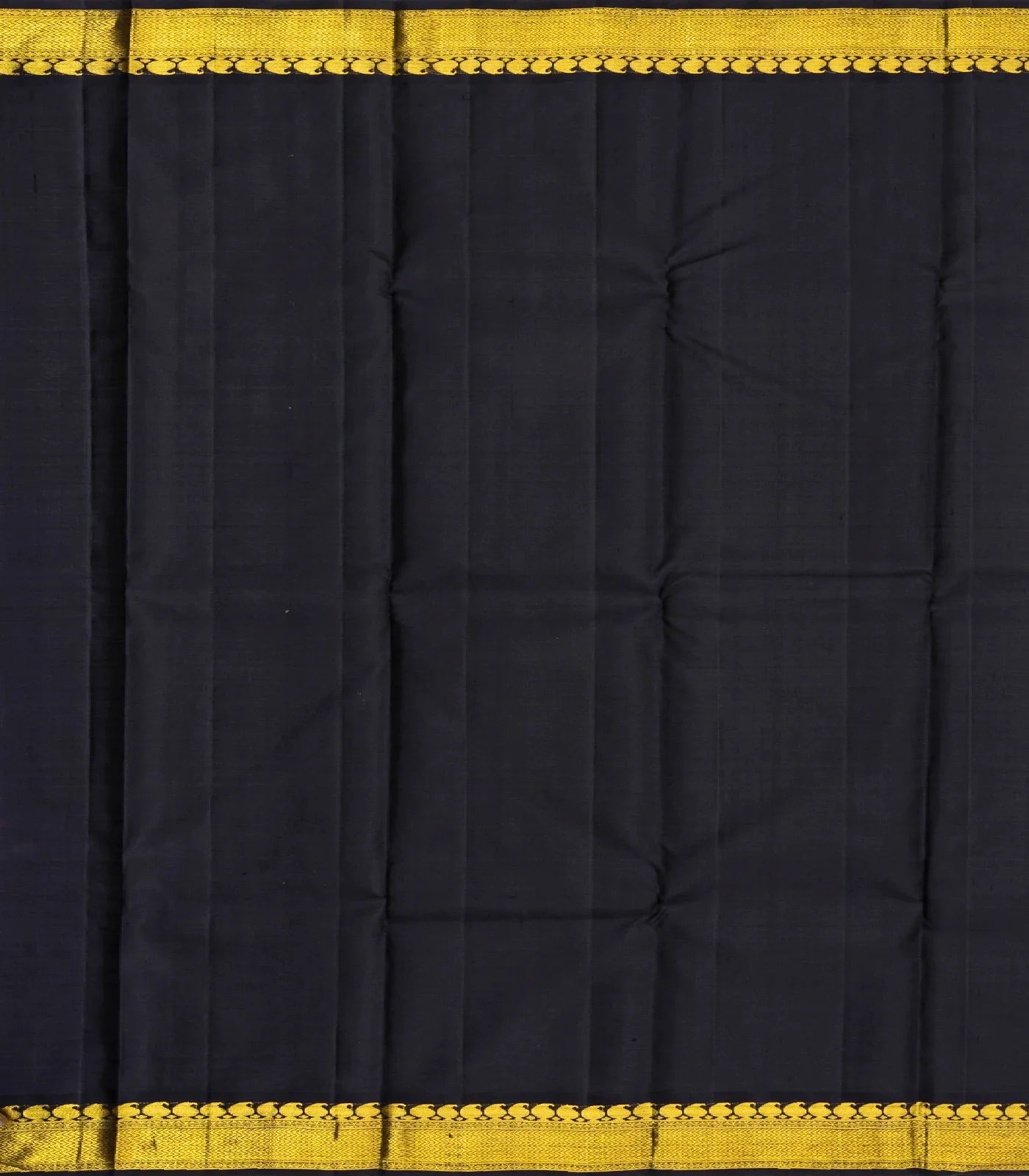 Yellow Handloom Kanchipuram Korvai Silk Saree With Floral Buttas