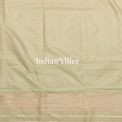 Exclusive Floral Design Banarasi Silk Saree With Tissue Work