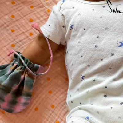 Baby Pixie Dust  (Baby Mittens)