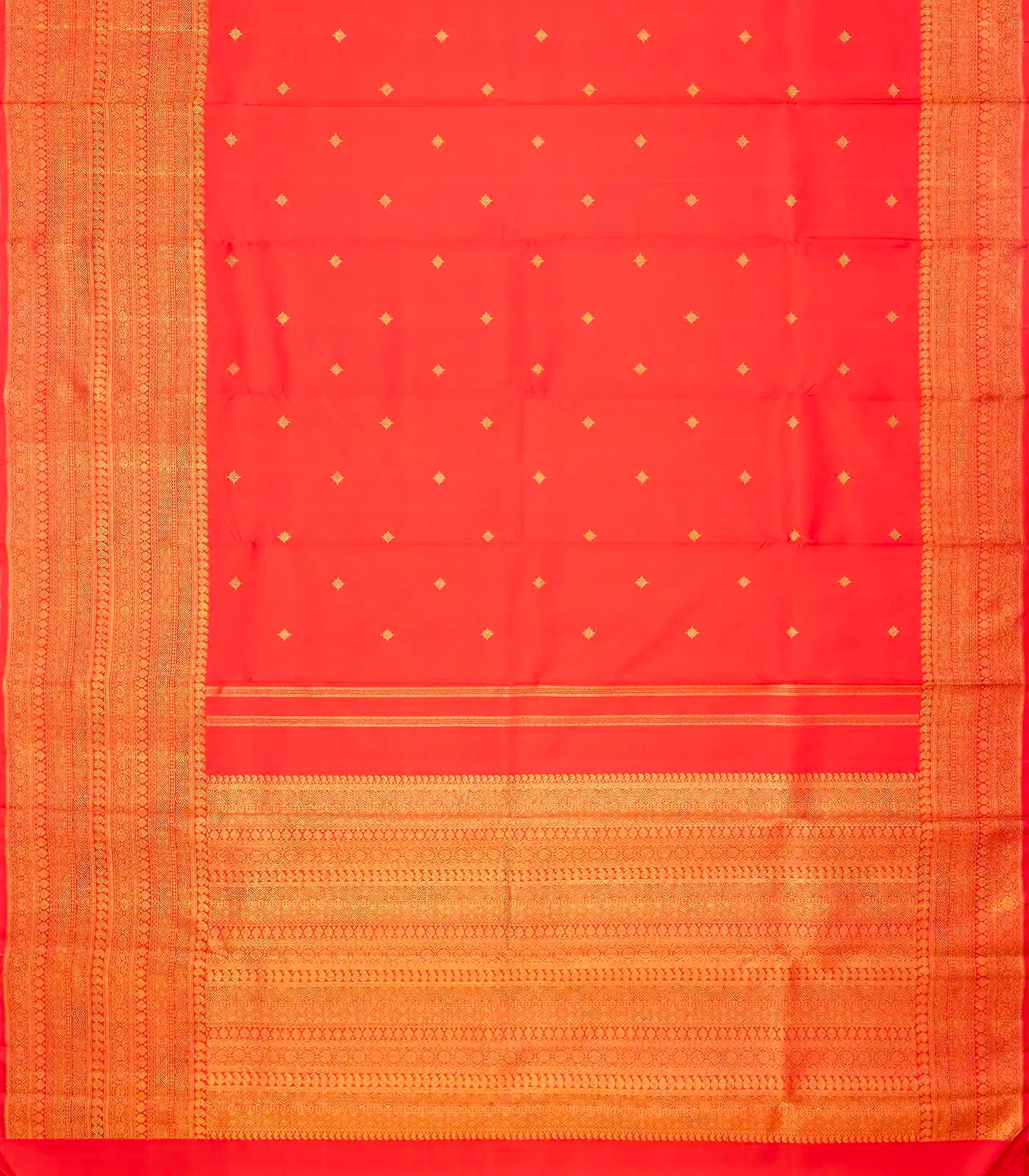 Red Handloom Kanchipuram Silk Saree With Diamond Buttas
