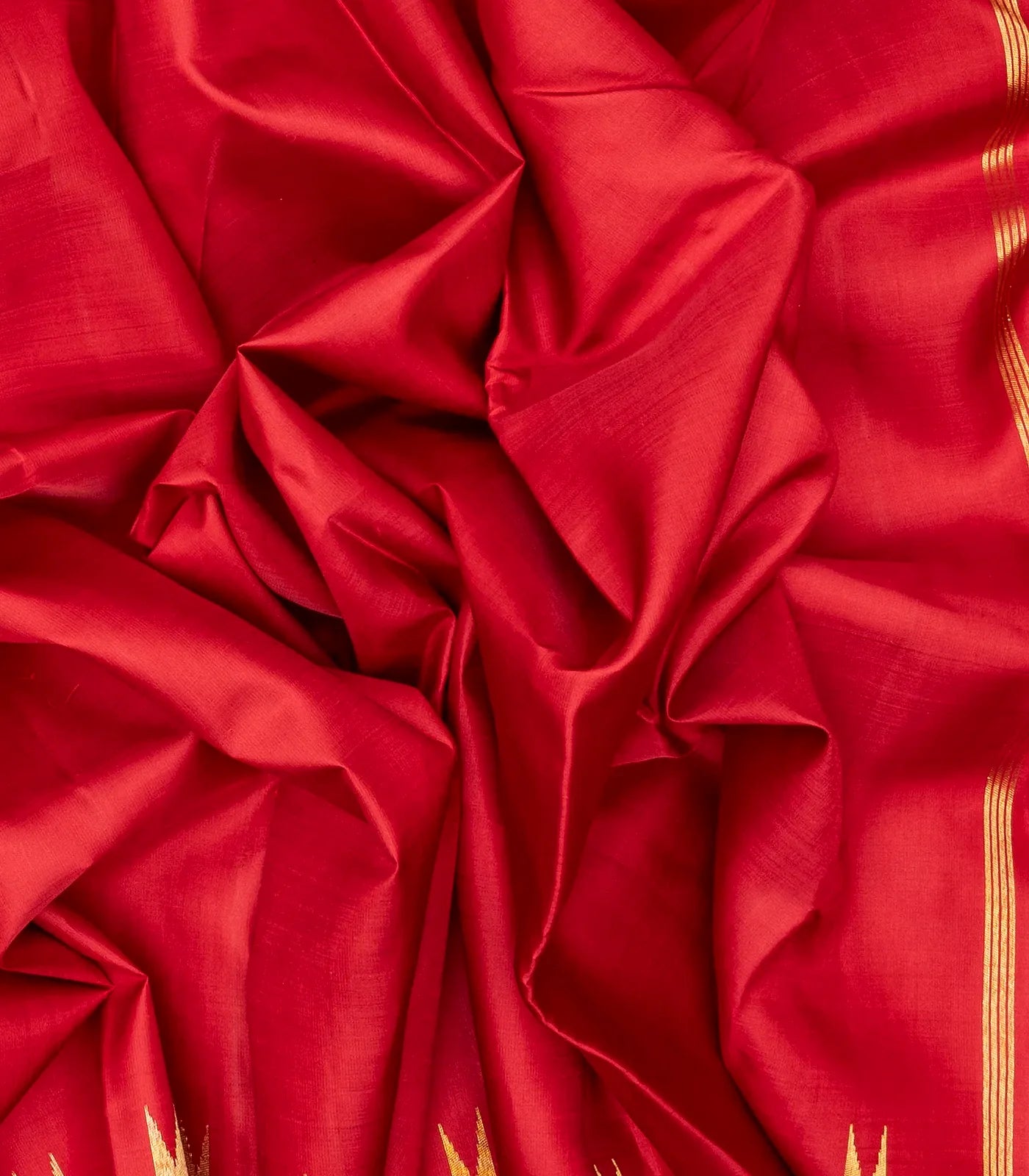 Crimson Handloom Kanchipuram Silk Saree With Temple Border