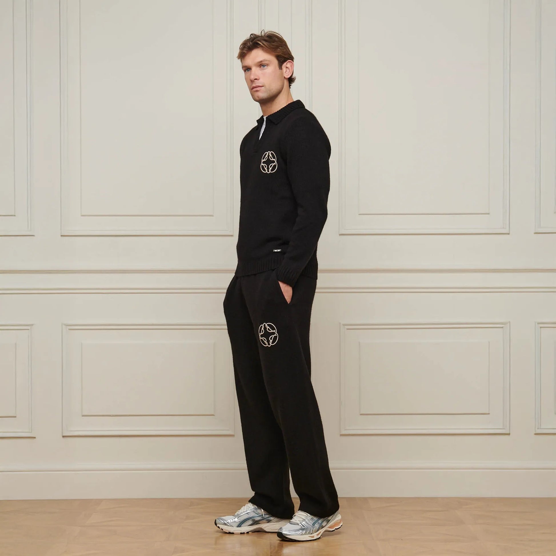 Belier Mohair Knit Open Collar Black Sweatshirt