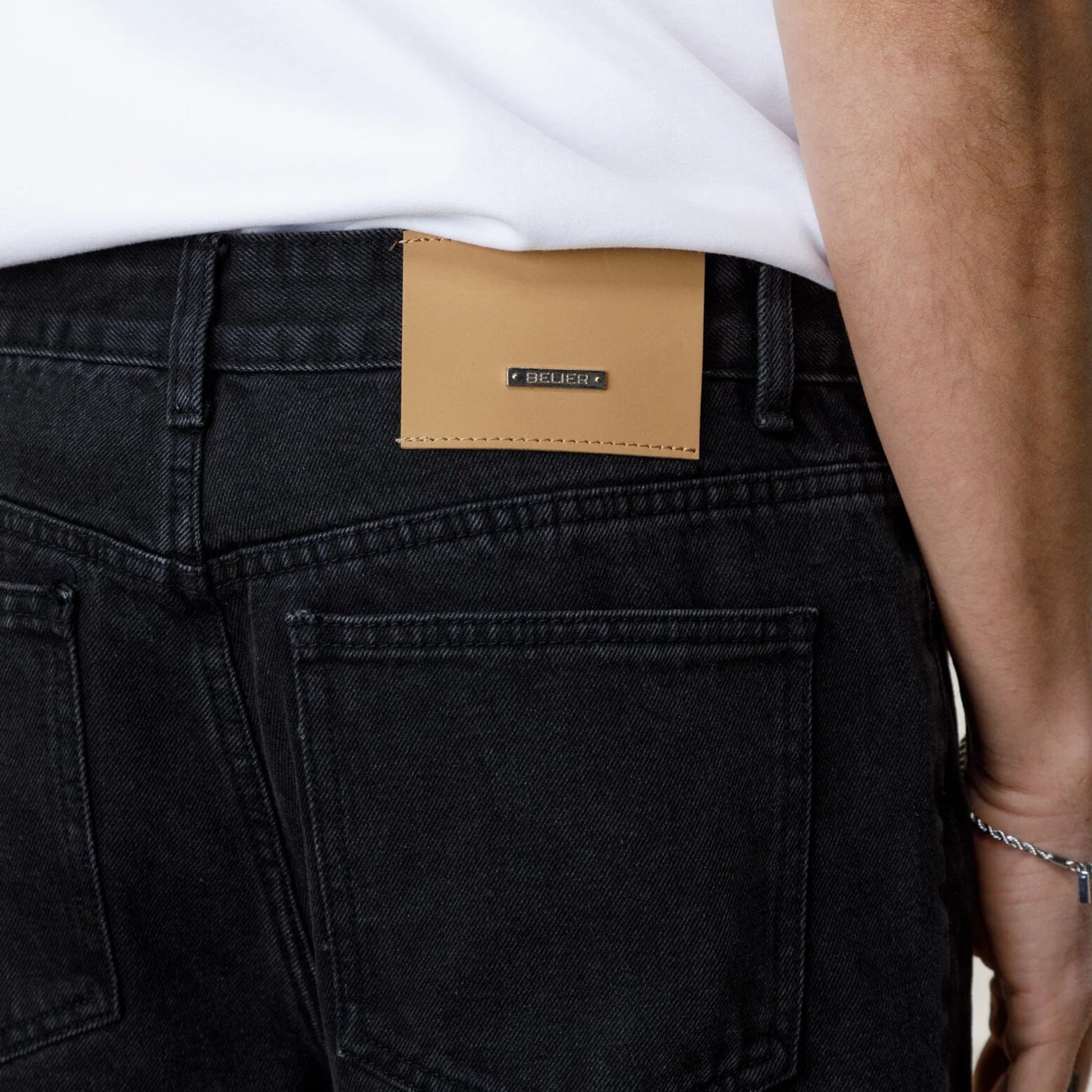 Belier Straight Leg Jeans Washed Black
