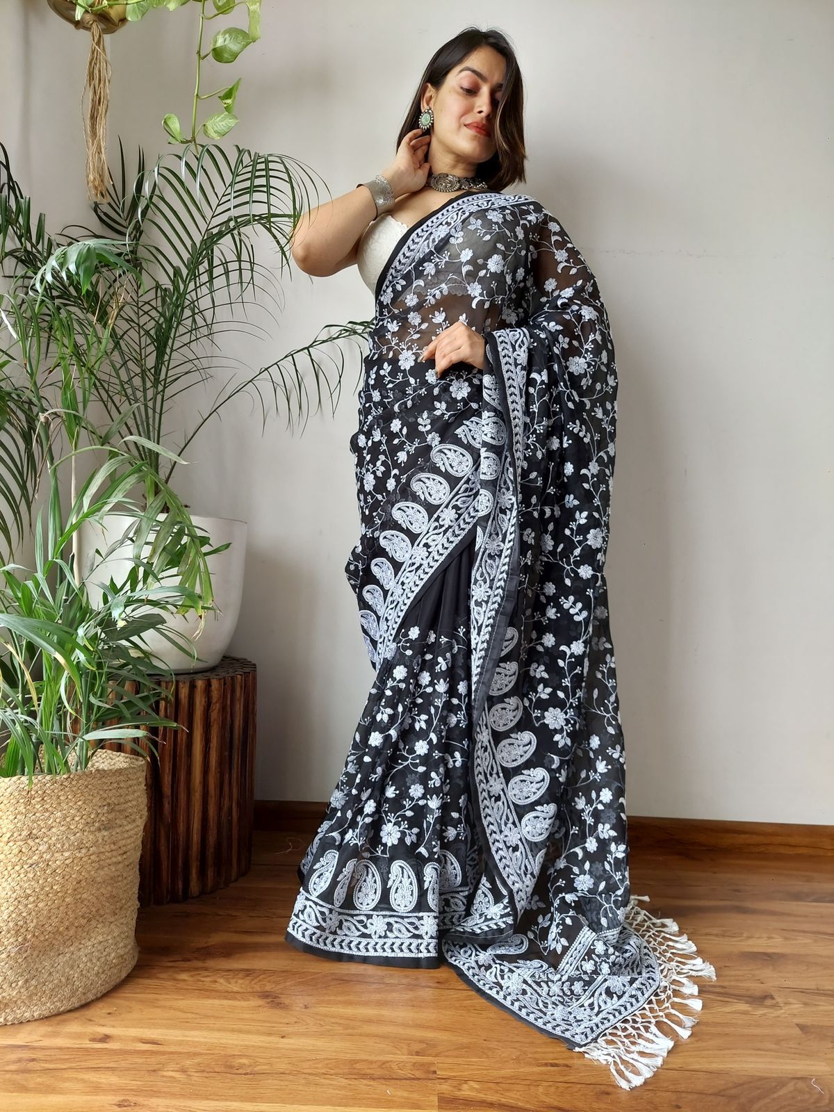 Black Viscose Organza Saree with Exquisite Chickenkari Embroidery – Paired with Elegant White Silk Blouse and Latkan