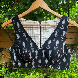 Black White Checkered Alat Palat