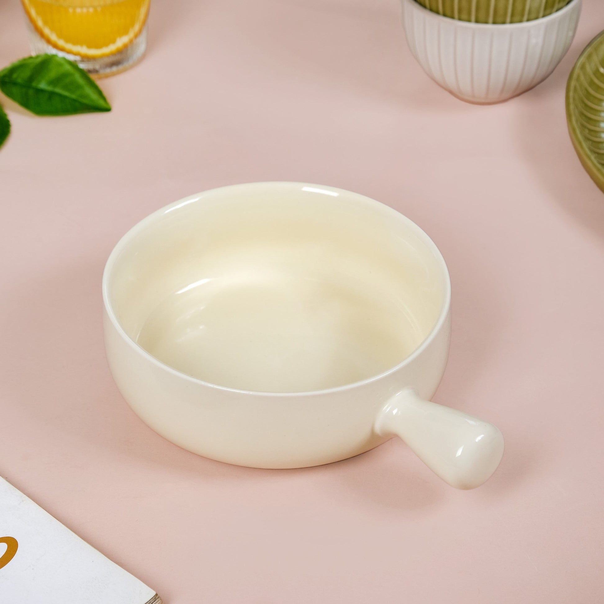 Pastel Cream Ceramic Bowl With Handle 650ml