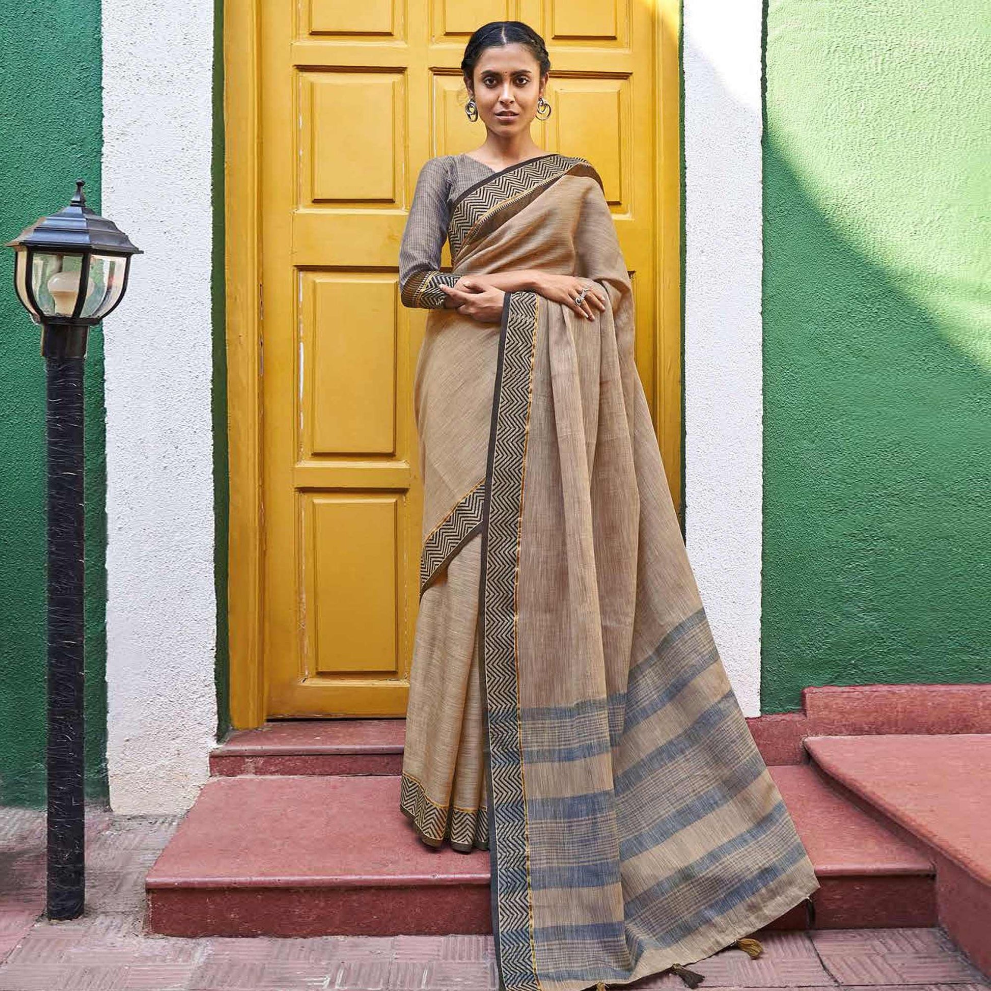 Brown Casual Wear Solid Linen Saree