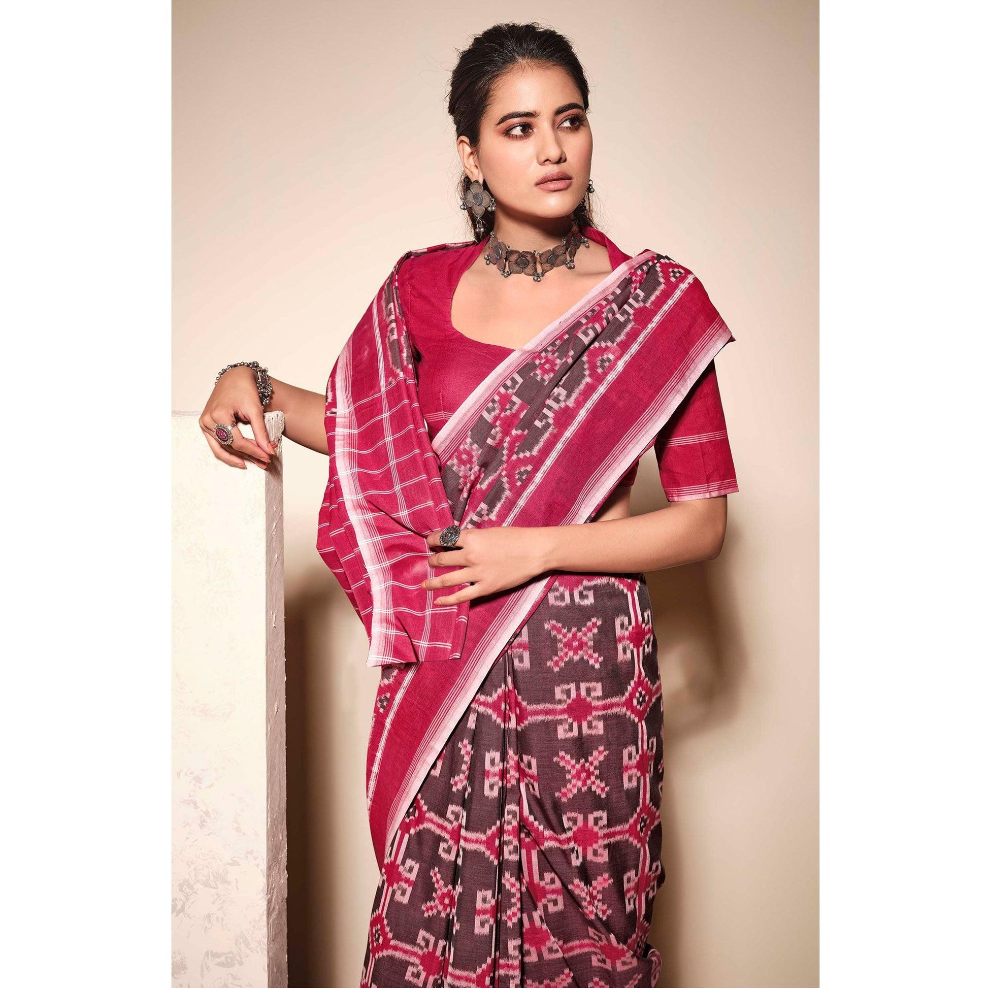 Brown-Pink Casual Wear Ikkat Printed Mul Mul Cotton Saree