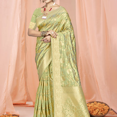 Green Silk Saree With Blouse Piece