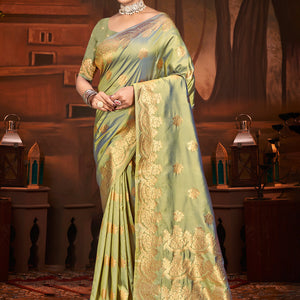 Green Silk Saree With Blouse Piece