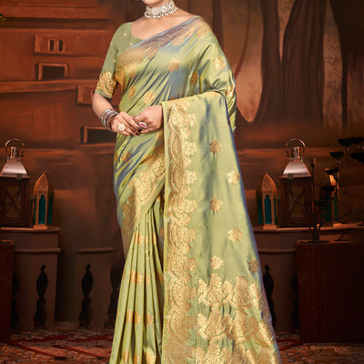 Green Silk Saree With Blouse Piece