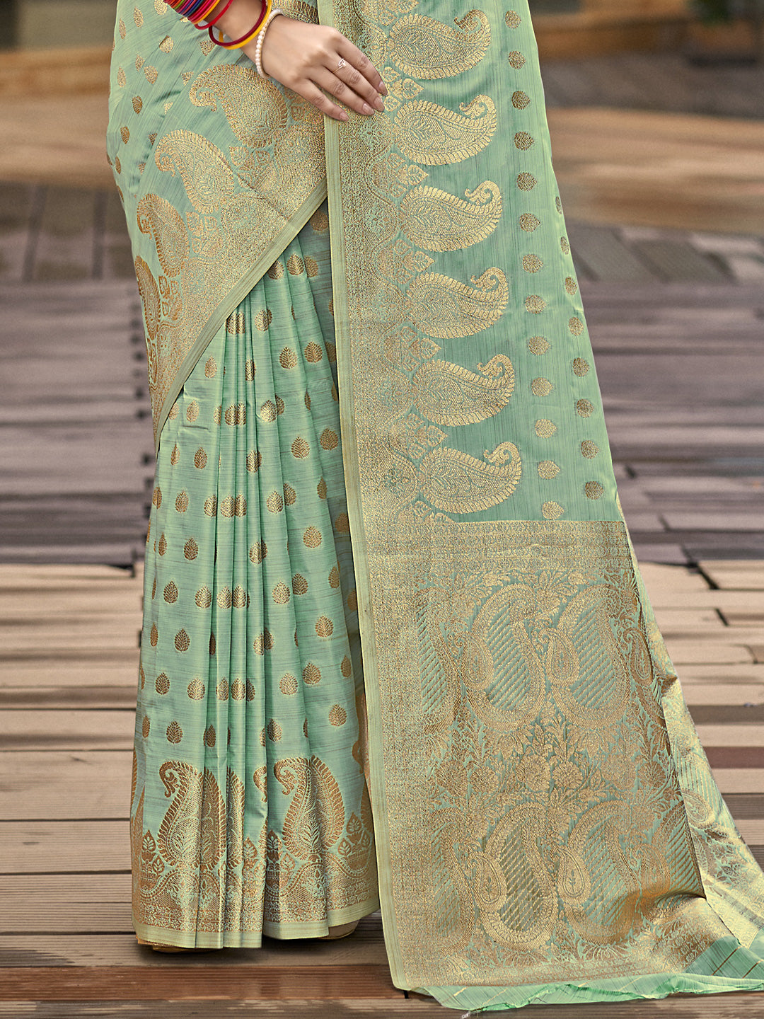 Turquoise Silk Saree With Blouse Piece