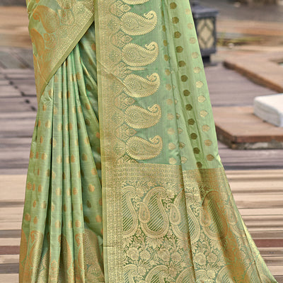 Green Silk Saree With Blouse Piece