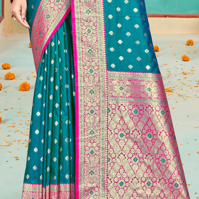 Green Silk Saree With Blouse Piece