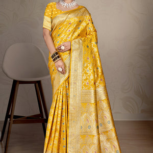Yellow Silk Saree With Blouse Piece