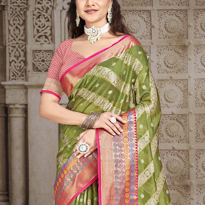 Green Silk Saree With Blouse Piece