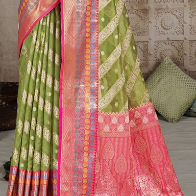 Green Silk Saree With Blouse Piece