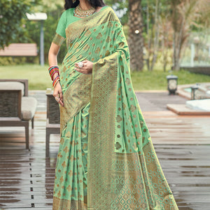 Green Silk Saree With Blouse Piece