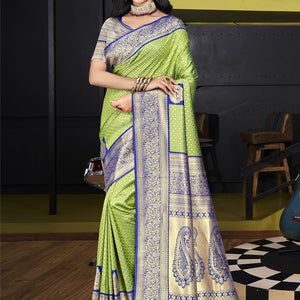 Green Silk Saree With Blouse Piece