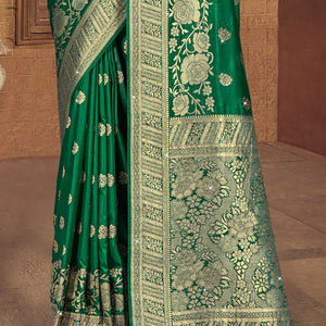 Green Silk Saree With Blouse Piece