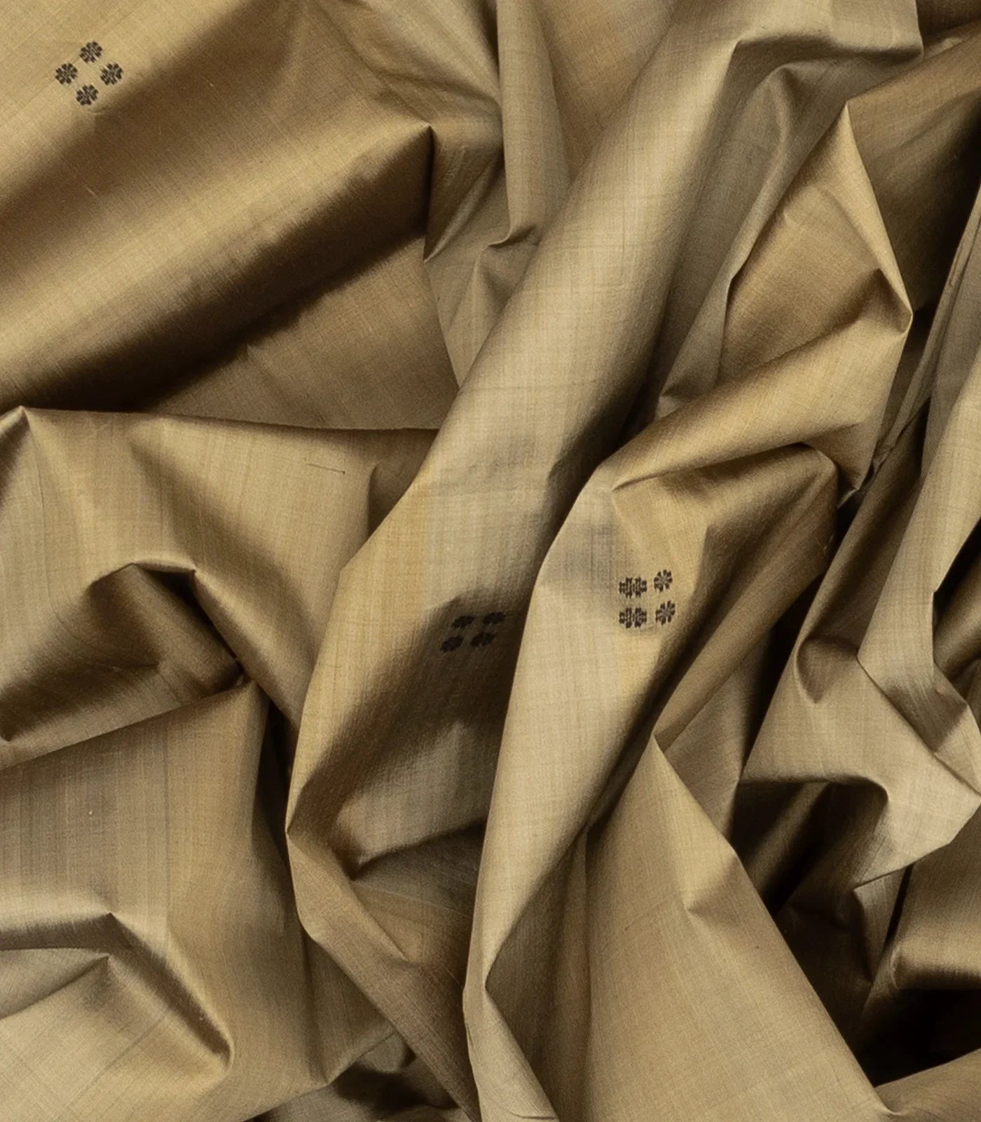 Beige Handloom Orissa Silk Saree With Button Buttas