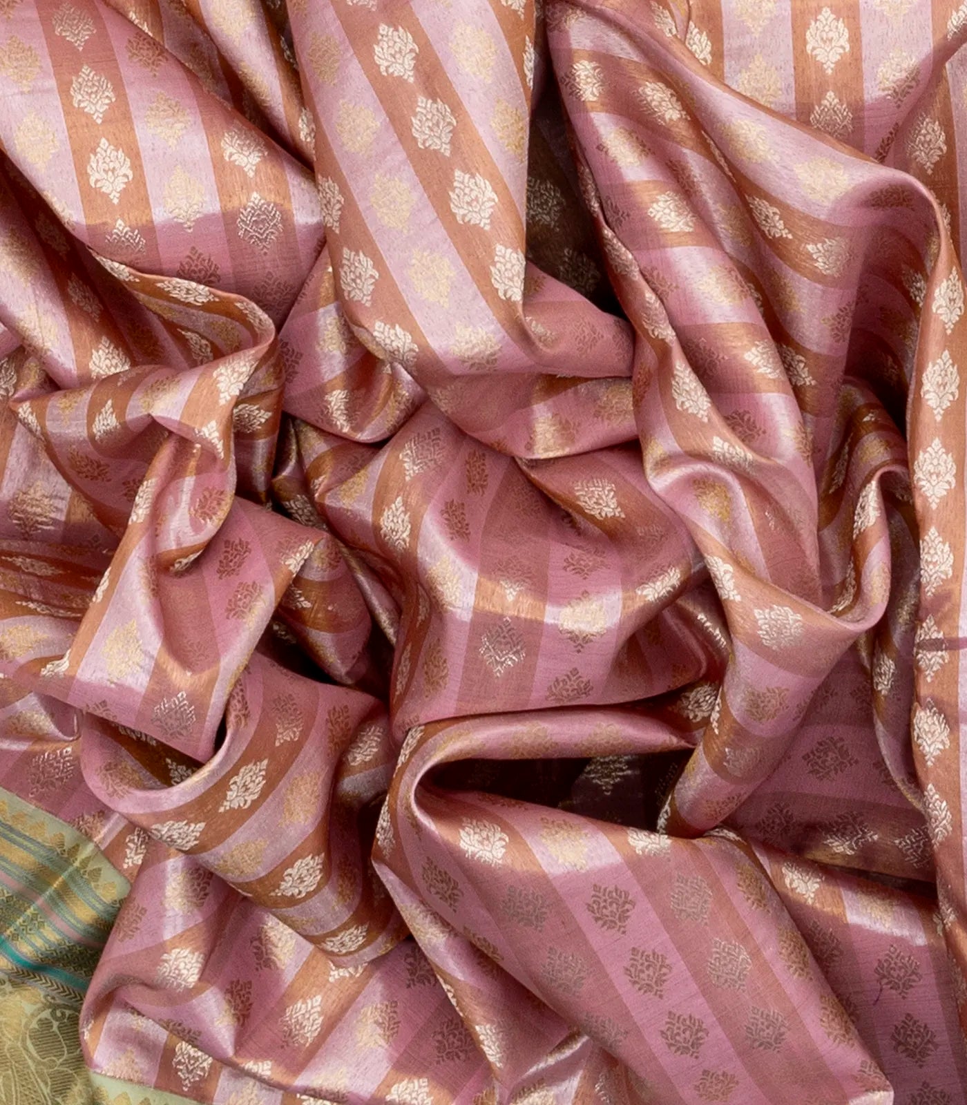 Dusty Pink Handloom Kanchipuram Korvai Tissue Silk Saree With Floral Motifs