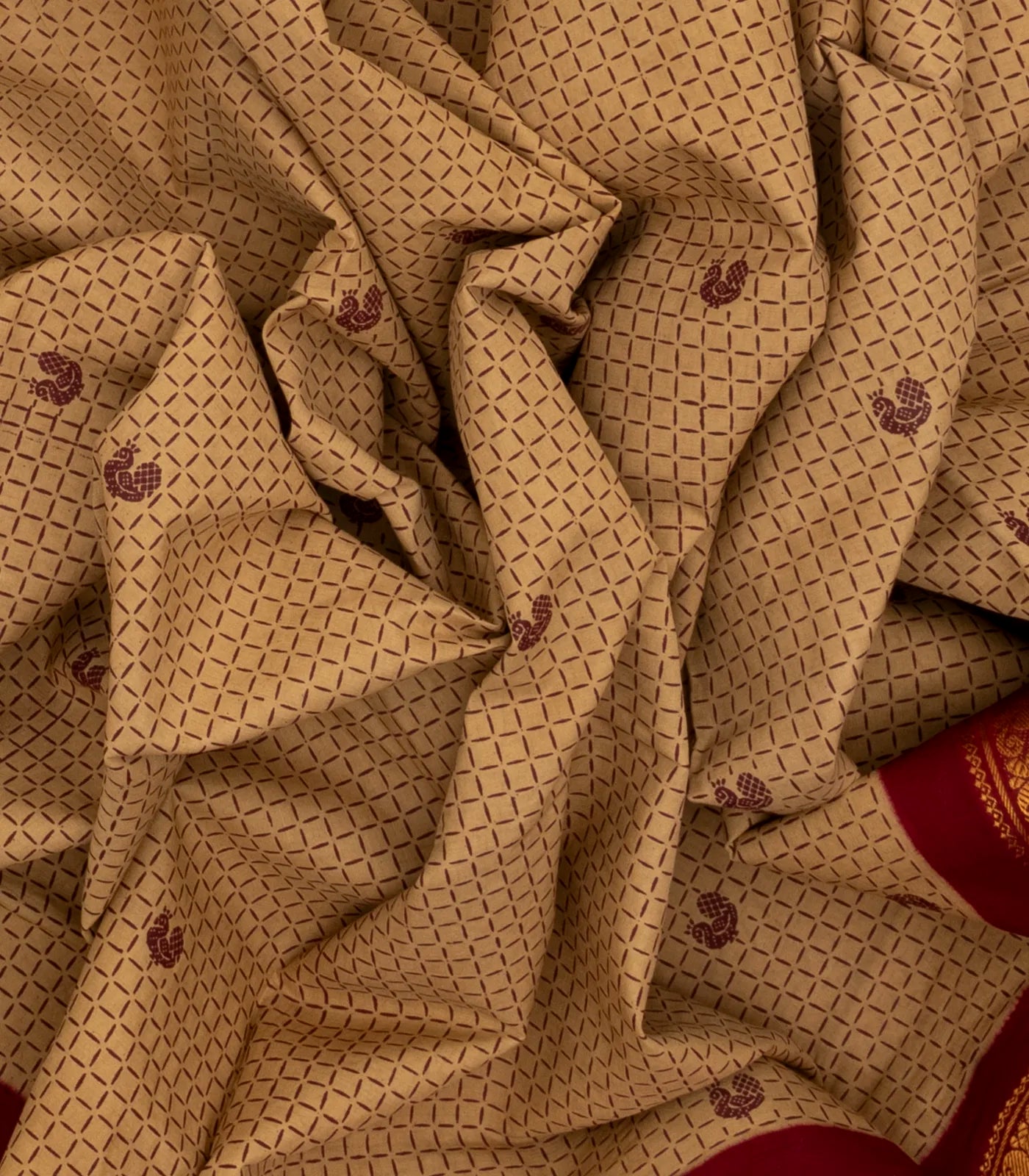 Beige Sungudi Cotton Saree With Checks & Annam Motifs