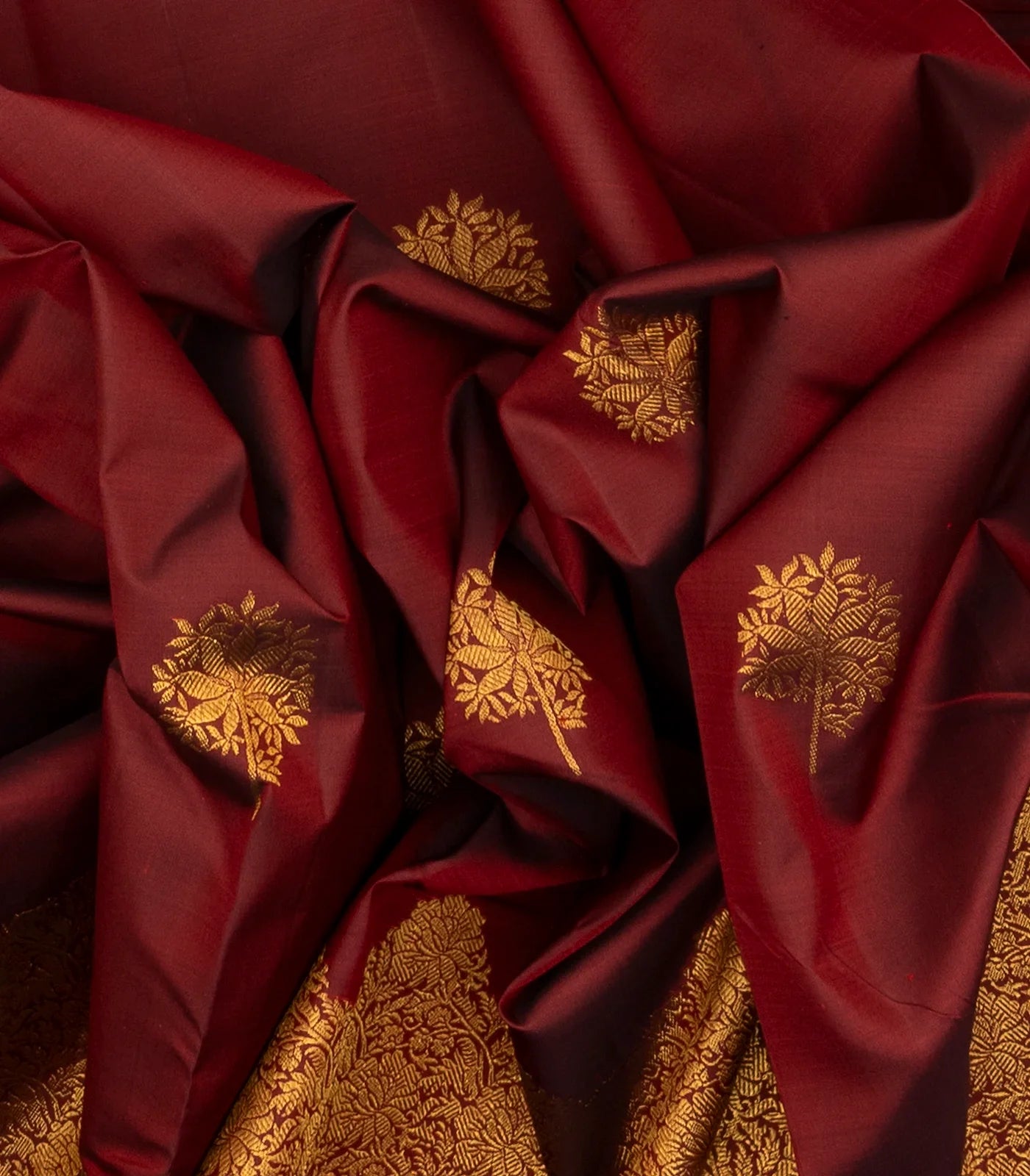 Maroon Handloom Kanchipuram Silk Saree With Floral Motifs