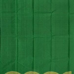 Magenta Handloom Kanchipuram Silk Saree With Mango Buttas